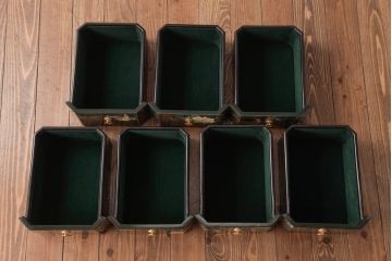 中古　中国家具　花鳥図　芸術的な意匠の縦長チェスト(引き出し、タンス)