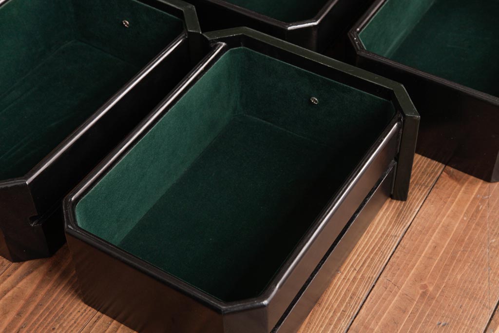 中古　中国家具　花鳥図　芸術的な意匠の縦長チェスト(引き出し、タンス)