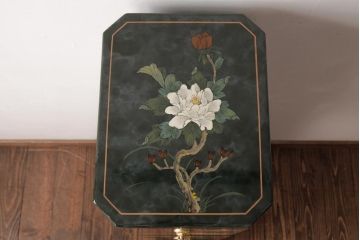 中古　中国家具　花鳥図　芸術的な意匠の縦長チェスト(引き出し、タンス)