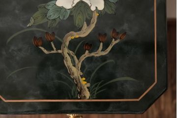 中古　中国家具　花鳥図　芸術的な意匠の縦長チェスト(引き出し、タンス)