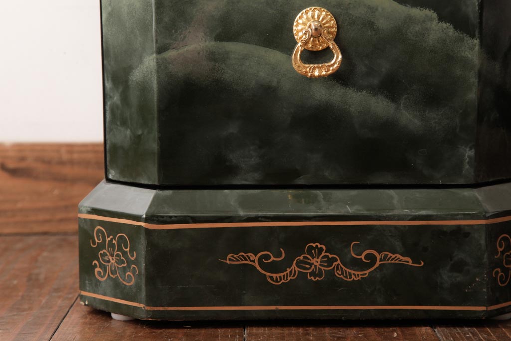 中古　中国家具　花鳥図　芸術的な意匠の縦長チェスト(引き出し、タンス)