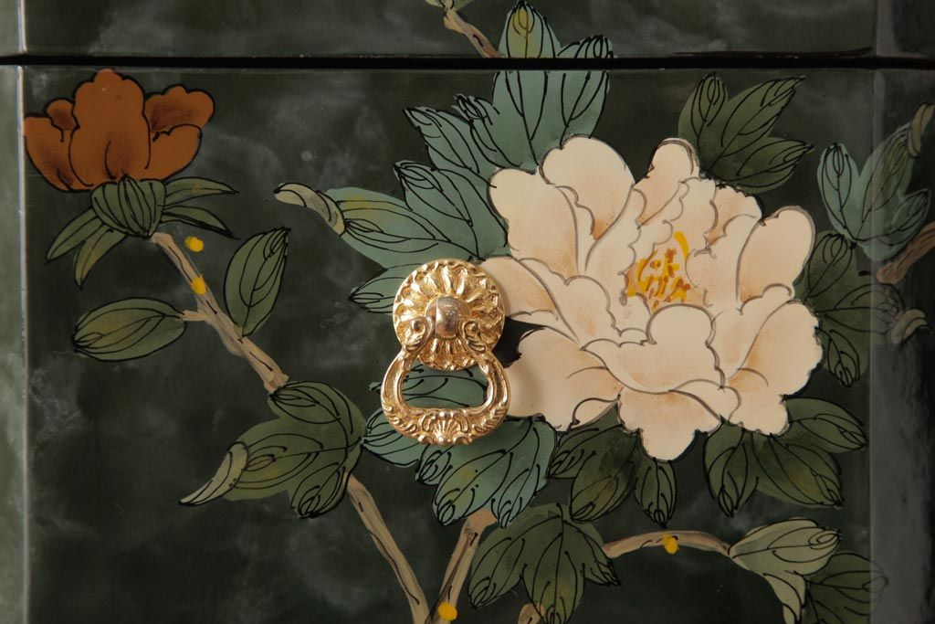 中古　中国家具　花鳥図　芸術的な意匠の縦長チェスト(引き出し、タンス)