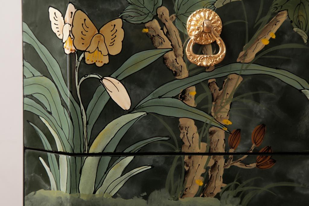 中古　中国家具　花鳥図　芸術的な意匠の縦長チェスト(引き出し、タンス)