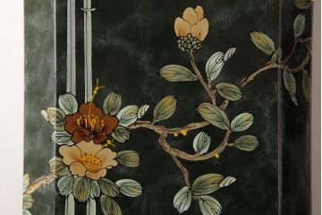 中古　中国家具　花鳥図　芸術的な意匠の縦長チェスト(引き出し、タンス)