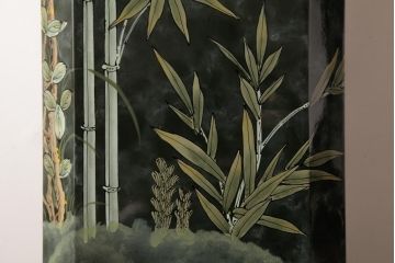 中古　中国家具　花鳥図　芸術的な意匠の縦長チェスト(引き出し、タンス)