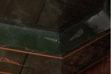 中古　中国家具　花鳥図　芸術的な意匠の縦長チェスト(引き出し、タンス)