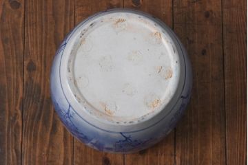 アンティーク雑貨　古民具　竹・花の図　浮き出た竹の意匠が目を引く瀬戸火鉢(手あぶり)