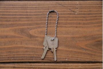 ヴィンテージ家具　ビンテージ　希少品!　ローズウッド材　直線的なフォルムが格好良い両袖デスク(机、在宅ワーク、在宅用ワークデスク)