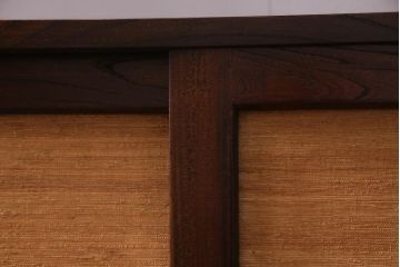 ビンテージ　民芸家具　ケヤキ材　作り込みが丁寧な茶箪笥(茶棚、収納棚、戸棚、ヴィンテージ)(R-034967)