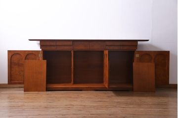 アンティーク家具　高級品!　三方総ケヤキ玉杢材突板仕上げ　重厚で上品なサイドボード(カウンターキャビネット)