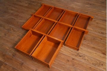 アンティーク家具　高級品!　三方総ケヤキ玉杢材突板仕上げ　重厚で上品なサイドボード(カウンターキャビネット)