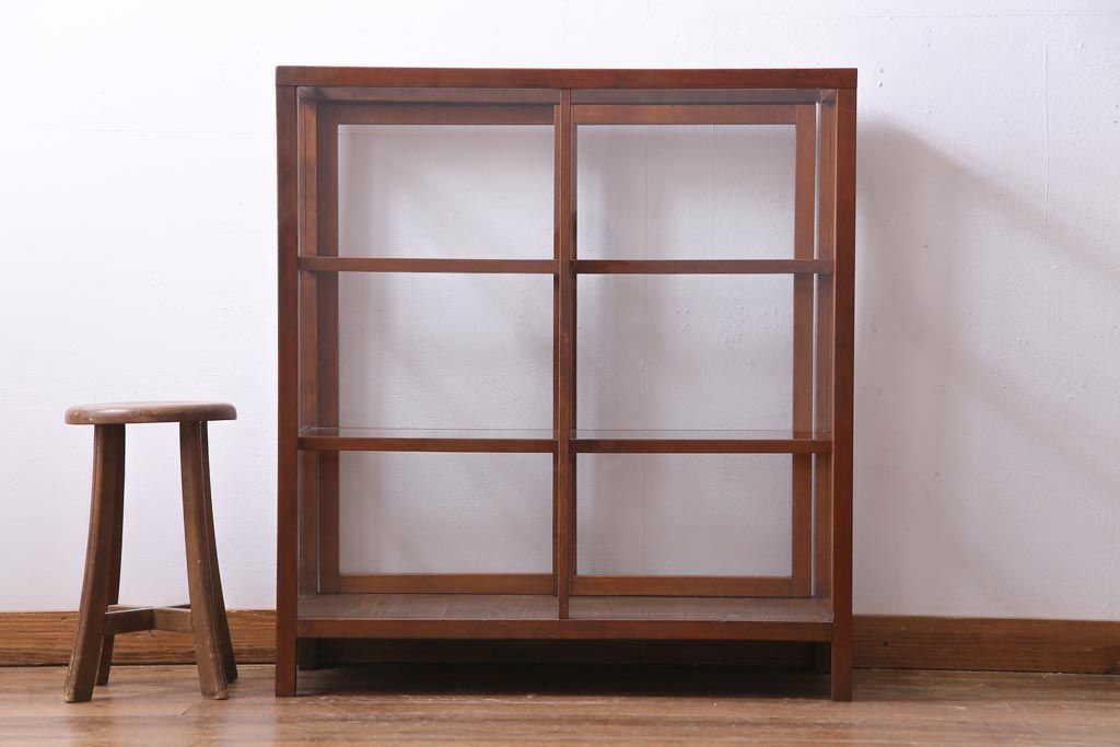 レトロ家具　昭和レトロ　ヒノキ材　シンプルな木枠が味わい深いガラスケース(ショーケース、陳列棚)