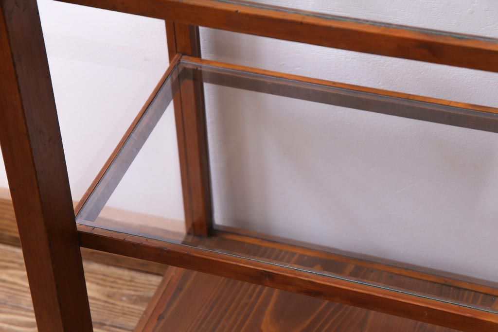 レトロ家具　昭和レトロ　ヒノキ材　シンプルな木枠が味わい深いガラスケース(ショーケース、陳列棚)