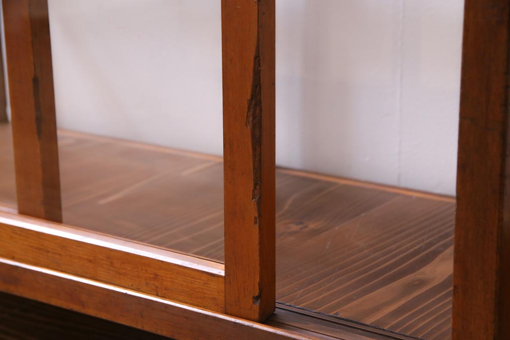 レトロ家具　昭和レトロ　ヒノキ材　シンプルな木枠が味わい深いガラスケース(ショーケース、陳列棚)