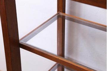 レトロ家具　昭和レトロ　ヒノキ材　シンプルな木枠が味わい深いガラスケース(ショーケース、陳列棚)