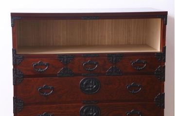 アンティーク家具　当店リメイク　岩谷堂箪笥　重厚で品の良い金具の脚付き整理箪笥(戸棚、チェスト、引き出し、和タンス)