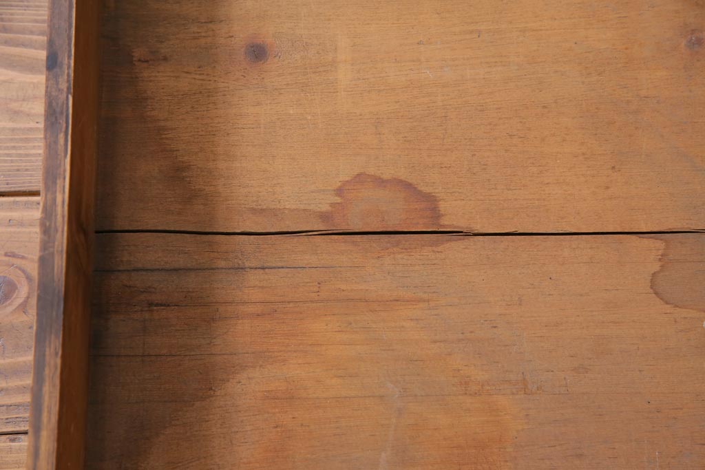 アンティーク家具　フランスアンティーク　パイン材　使い込まれた風格の漂うキャスター付きテーブル(デスク、在宅ワーク、在宅用カフェテーブル)