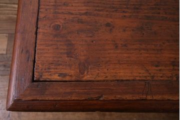 アンティーク家具　フランスアンティーク　パイン材　使い込まれた風格の漂うキャスター付きテーブル(デスク、在宅ワーク、在宅用カフェテーブル)