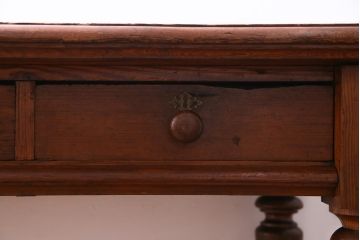 アンティーク家具　フランスアンティーク　パイン材　使い込まれた風格の漂うキャスター付きテーブル(デスク、在宅ワーク、在宅用カフェテーブル)