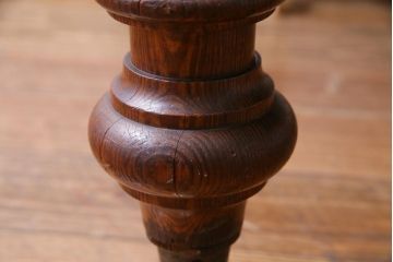 アンティーク家具　フランスアンティーク　パイン材　使い込まれた風格の漂うキャスター付きテーブル(デスク、在宅ワーク、在宅用カフェテーブル)