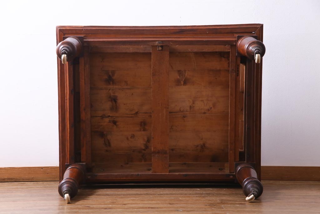 アンティーク家具　フランスアンティーク　パイン材　使い込まれた風格の漂うキャスター付きテーブル(デスク、在宅ワーク、在宅用カフェテーブル)