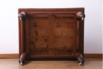 アンティーク家具　フランスアンティーク　パイン材　使い込まれた風格の漂うキャスター付きテーブル(デスク、在宅ワーク、在宅用カフェテーブル)