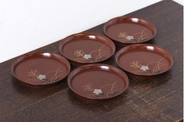 昭和初期　桔梗図　しっとりとした光沢が魅力的な木製皿5枚セット(漆器、和食器)(1)