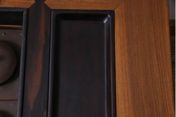 アンティーク雑貨　和製アンティーク　銅燗壺付き　ケヤキ・黒柿　別格品!細部の意匠までこだわり抜かれた長火鉢(木製火鉢)