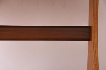 G-PLAN(ジープラン)　北欧家具　チーク材　珍しいデザインのエクステンションテーブル
