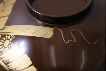 和製アンティーク　蜻蛉・草花の図　金彩が映える蒔絵木製椀8客セット(蓋付き椀)