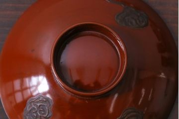 和製アンティーク　梅と松ぼっくりの図　羽反型　蒔絵木製椀8客セット(蓋付き椀)