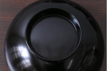 昭和期　外箱付き　輪島塗　菊の図　レトロモダンな雰囲気漂う蒔絵木製椀5客セット(蓋付き椀)