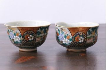 和製アンティーク　九谷焼　九谷庄三　色絵　牡丹と僧侶　茶器セット(急須、湯冷まし、湯呑み)