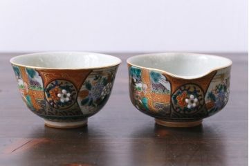 和製アンティーク　九谷焼　九谷庄三　色絵　牡丹と僧侶　茶器セット(急須、湯冷まし、湯呑み)