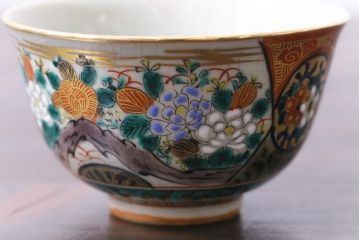 和製アンティーク　九谷焼　九谷庄三　色絵　牡丹と僧侶　茶器セット(急須、湯冷まし、湯呑み)