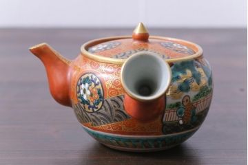 和製アンティーク　九谷焼　九谷庄三　色絵　牡丹と僧侶　茶器セット(急須、湯冷まし、湯呑み)