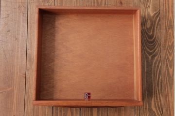 ヴィンテージ家具　北欧ビンテージ　G-PLAN(ジープラン)　チーク材　小振りで可愛らしいサイドテーブル(サイドキャビネット)