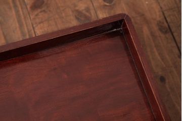 和製アンティーク　総ケヤキ材　艶やかな漆塗りが目を引くお膳