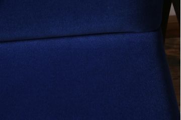 アンティーク家具　和製アンティーク　樺材　冴えるような青が目を引くシックモダンな2人掛けソファ