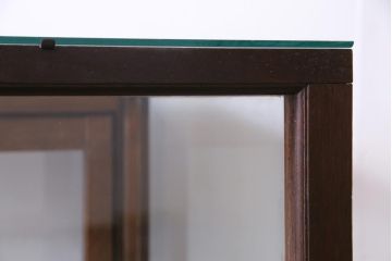レトロ家具　昭和レトロ　ナラ材　どっしりとした佇まいの大型ガラスケース(ショーケース、陳列棚、飾り棚)