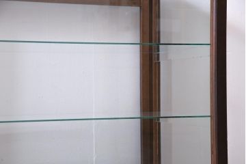 レトロ家具　昭和レトロ　ナラ材　どっしりとした佇まいの大型ガラスケース(ショーケース、陳列棚、飾り棚)