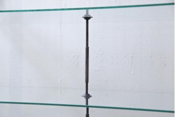 レトロ家具　昭和レトロ　ナラ材　どっしりとした佇まいの大型ガラスケース(ショーケース、陳列棚、飾り棚)