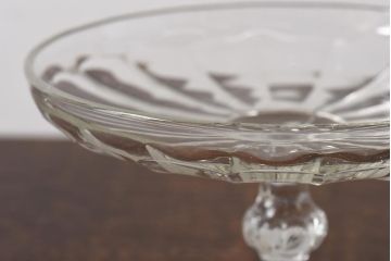 アンティーク雑貨　イギリス製　レトロスタイルにも合うビンテージのガラスコンポート(プレスガラス)