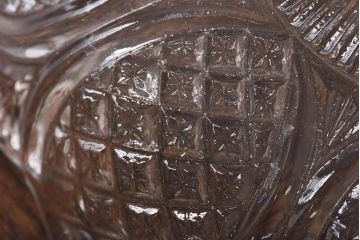 アンティーク雑貨　イギリスビンテージ　花のようなシルエットが素敵なガラスコンポート(プレスガラス)