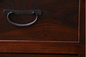 アンティーク家具　和製アンティーク　前面ケヤキ材　鮮明な杢目の引き出しが並んだ箪笥(サイドボード、チェスト)
