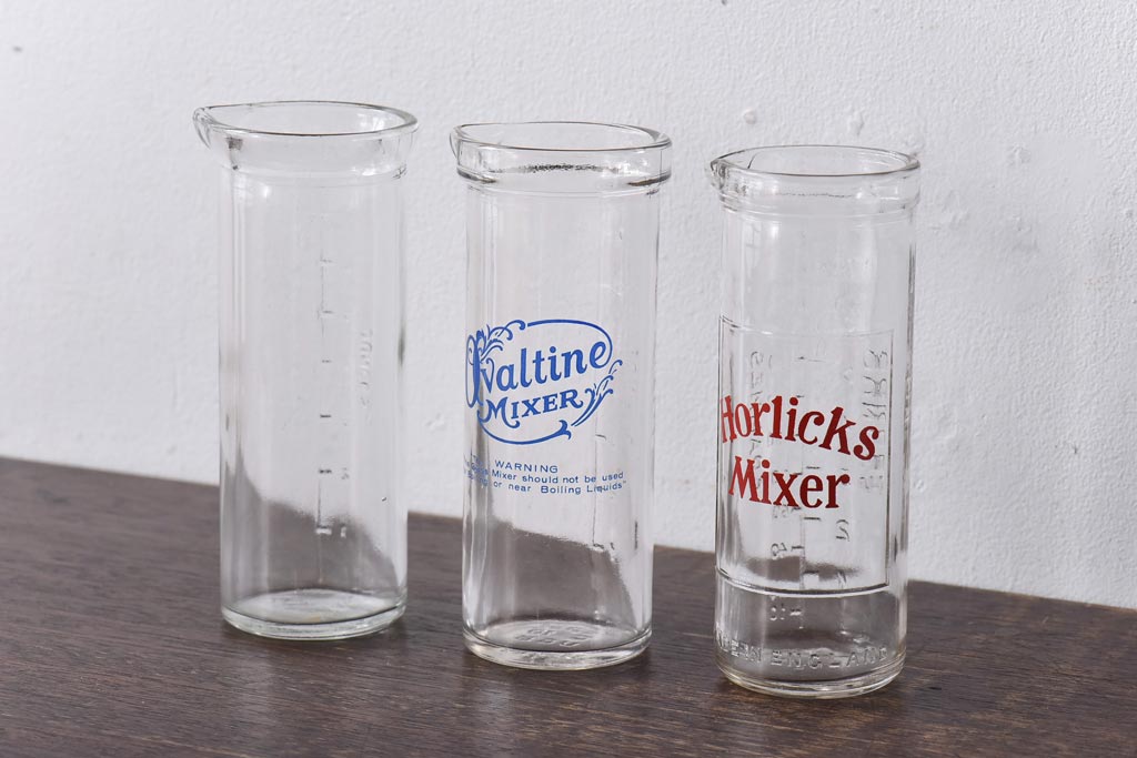 アンティーク雑貨 イギリスアンティーク Ovaltine(オバルチン) Horlicks(ホーリックス) レトロな雰囲気が可愛らしいミキサーボトル3個セット(ガラスボトル、瓶、一輪挿し)