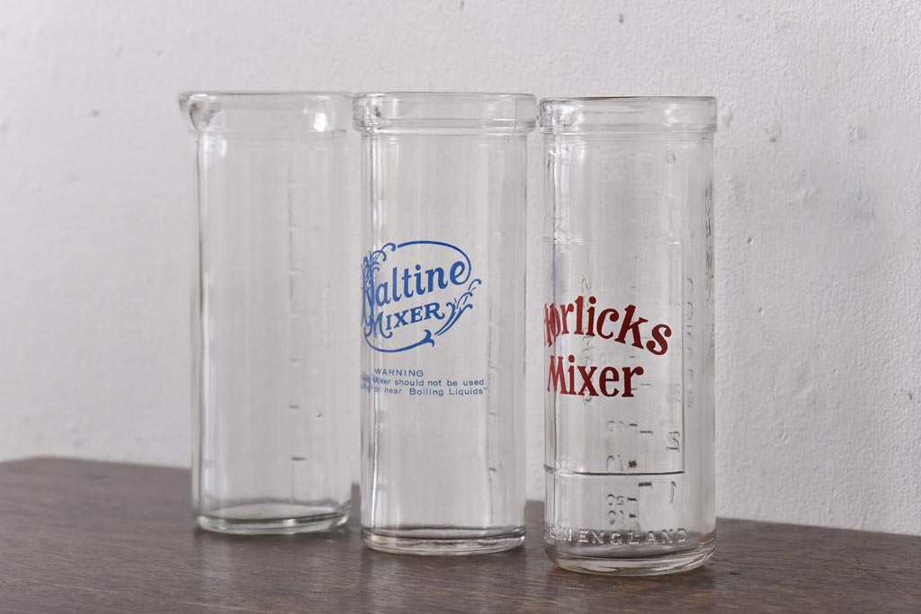 アンティーク雑貨 イギリスアンティーク Ovaltine(オバルチン) Horlicks(ホーリックス) レトロな雰囲気が可愛らしいミキサーボトル3個セット(ガラスボトル、瓶、一輪挿し)