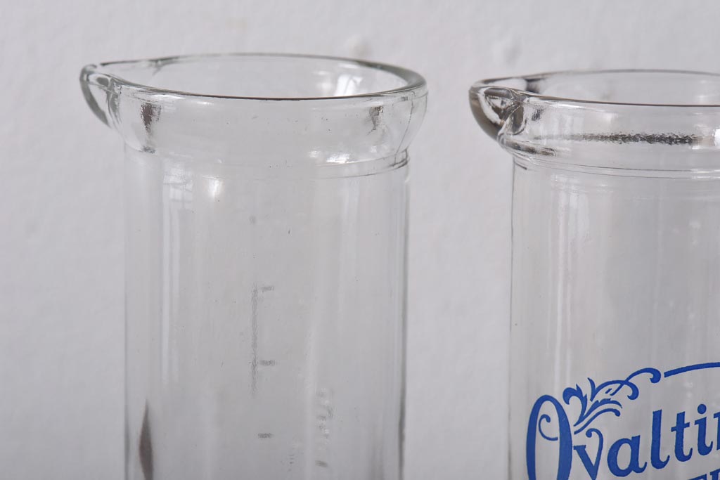 アンティーク雑貨 イギリスアンティーク Ovaltine(オバルチン) Horlicks(ホーリックス) レトロな雰囲気が可愛らしいミキサーボトル3個セット(ガラスボトル、瓶、一輪挿し)