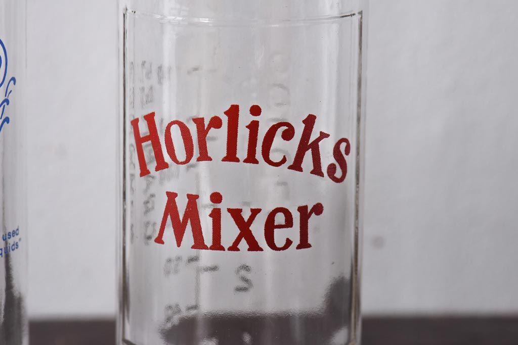 アンティーク雑貨 イギリスアンティーク Ovaltine(オバルチン) Horlicks(ホーリックス) レトロな雰囲気が可愛らしいミキサーボトル3個セット(ガラスボトル、瓶、一輪挿し)