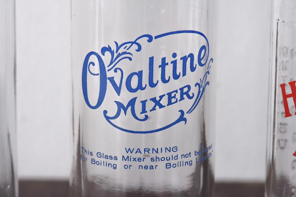 アンティーク雑貨 イギリスアンティーク Ovaltine(オバルチン) Horlicks(ホーリックス) レトロな雰囲気が可愛らしいミキサーボトル3個セット(ガラスボトル、瓶、一輪挿し)